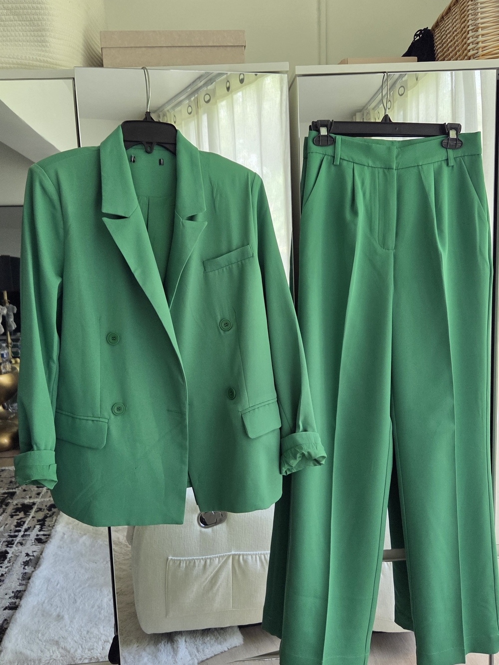 Women's Green Tailored Blazer and Wide-Leg Pants Set